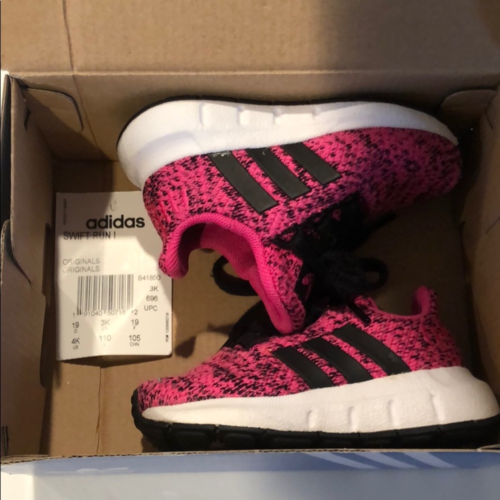 Pink baby adidas sneakers in size 4K